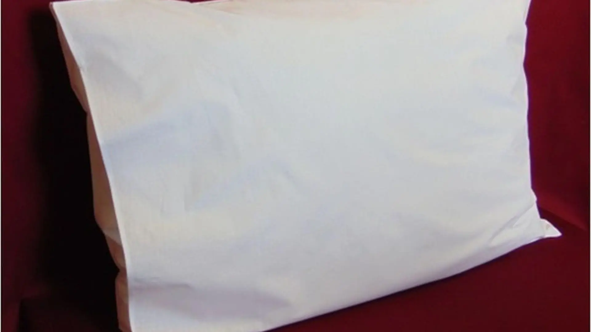 Nagypárnahuzat bújtatós 6200 - Anita fehér, 180g/m2, 50% pamut 50%/ polyeszter, 90C mosható. Mérete:70x90x25