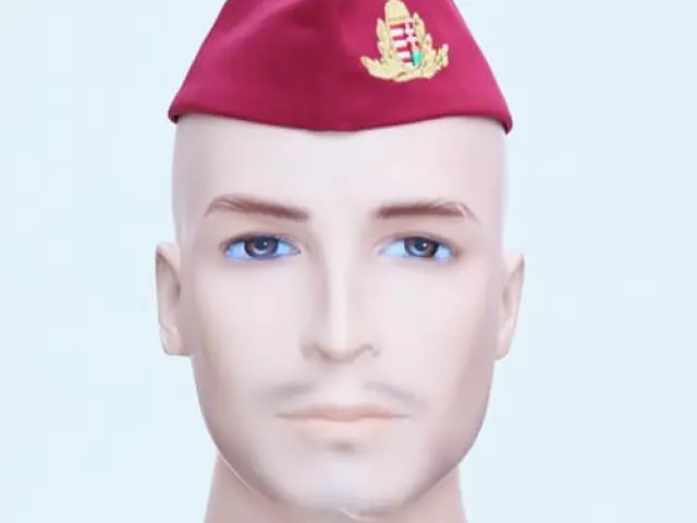 Hímzett szövetsapka (pilotka) bordó tábornoki  [KR] - 52